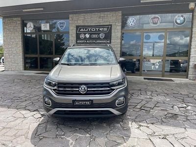 Begagnad VW T-Cross Advance 95 HK (69 kW) 2019 Grå SUV