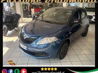 Usata Lancia Ypsilon 69 CV (50 kW) 2023 Blu/azzurro Utilitaria