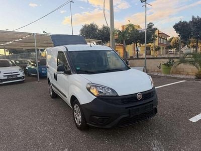 Usata Fiat Doblò Dynamic 84 CV (61 kW) 2021 Bianco Monovolume