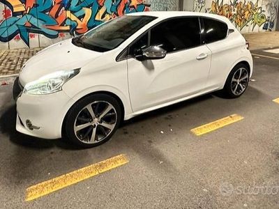 usata Peugeot 208 1.6 e-HDi 92 CV Stop&Start 3 porte Allure