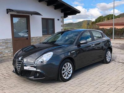 Usata Alfa Romeo Giulietta Distinctive 105 CV (77 kW) 2011 Grigio Berlina
