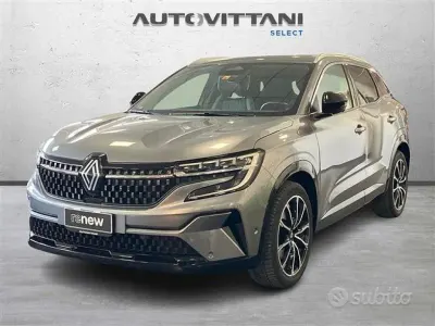 Usata Renault Austral Iconic 200 CV (147 kW) 2023 Grigio scuro SUV