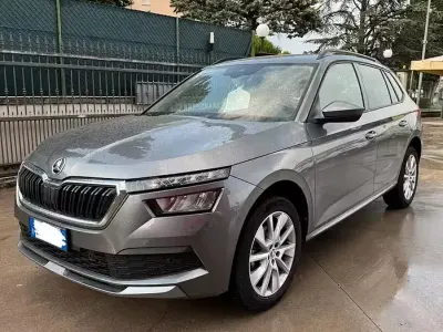 Usata Skoda Kamiq 90 CV (66 kW) 2022 Grigio SUV