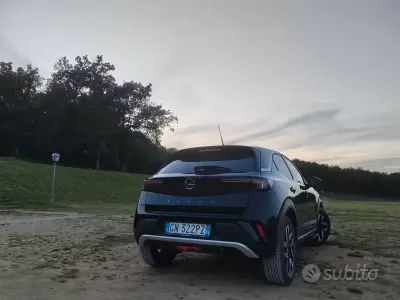 Usata Opel Mokka 101 CV (74 kW) 2023 Nero SUV