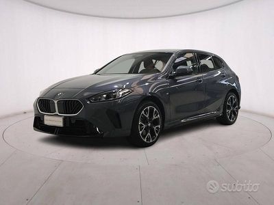 Nuevo BMW 118 M Sport 150 CV (110 kW) 2025 Gris Utilitario