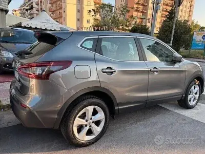 Usata Nissan Qashqai 140 CV (102 kW) 2021 Grigio SUV