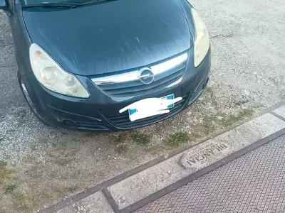 Usata Opel Corsa 60 CV (44 kW) 2008 Utilitaria