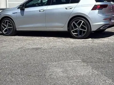 Usata VW Golf VIII 150 CV (110 kW) 2020 Grigio Berlina