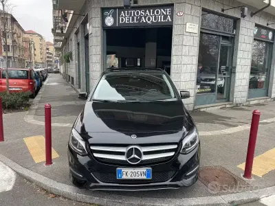 Usata Mercedes B180 Premium 109 CV (80 kW) 2017 Nero Utilitaria