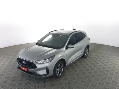 Nuova Ford Kuga 151 CV (111 kW) 2025 Solar silver SUV
