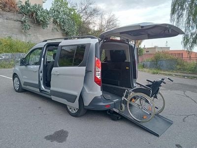 Usata Ford Tourneo Connect 116 CV (85 kW) 2016 Grigio Monovolume