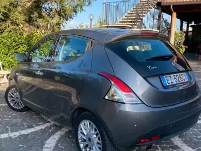 Usata Lancia Ypsilon