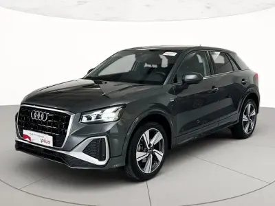 Usata Audi Q2 Advanced 116 CV (85 kW) 2024 Grigio daytona perlato SUV