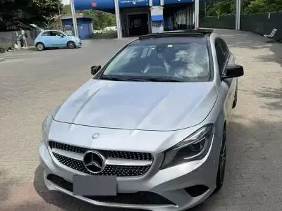Usata Mercedes CLA200 136 CV (100 kW) 2015 Grigio Station wagon