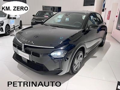 Usata Lancia Ypsilon 101 CV (74 kW) 2024 Nero metallizzato Utilitaria