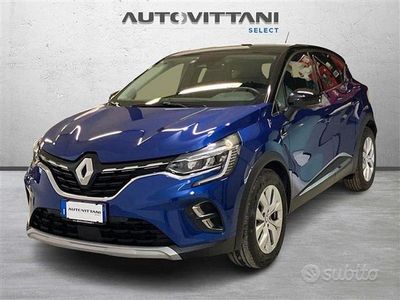 Usata Renault Captur Intens 145 CV (106 kW) 2022 Blu chiaro SUV