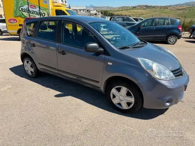 Usata Nissan Note 86 CV (63 kW) 2010 Grigio Utilitaria