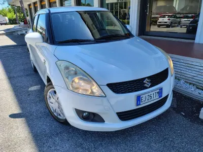 Usata Suzuki Swift GL 75 CV (55 kW) 2011 Bianco Utilitaria