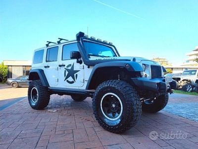 Usata Jeep Wrangler Unlimited Rubicon 200 CV (147 kW) 2016 Bianco SUV