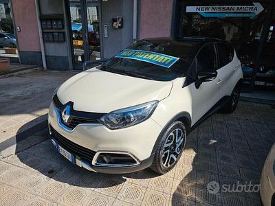 Usata Renault Captur 90 CV (66 kW) 2015 Beige SUV