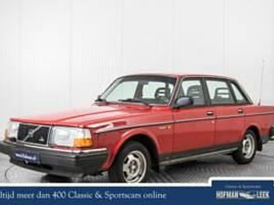 Usata Volvo 240 113 CV (83 kW) 1987 Rosso Berlina