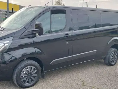 Usata Ford Customline 129 CV (94 kW) 2021 Nero Furgone