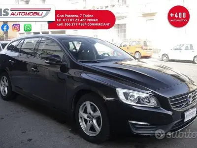 Usata Volvo V60 Kinetic 115 CV (84 kW) 2015 Nero Station wagon