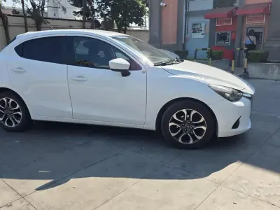 Usata Mazda 2 105 CV (77 kW) 2016 Bianco Utilitaria