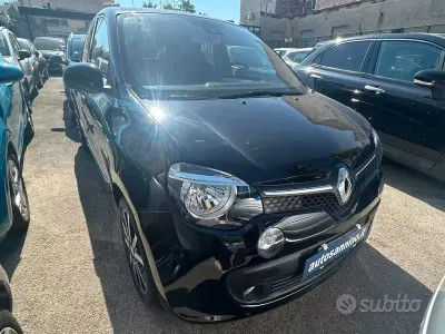Usata Renault Twingo SE 69 CV (50 kW) 2019 Nero Utilitaria