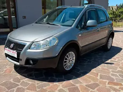 Usata Fiat Sedici Emotion 120 CV (88 kW) 2009 Grigio SUV