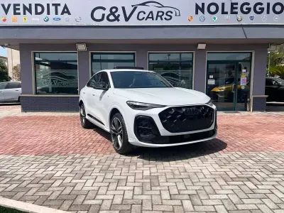 Nuova Audi Q5 Sportback S-Line 204 CV (150 kW) 2026 Bianco SUV