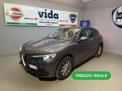 Usata Alfa Romeo Stelvio Business 160 CV (117 kW) 2019 Grigio SUV