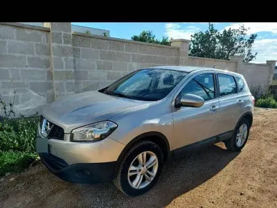 Usata Nissan Qashqai 115 CV (84 kW) 2013 Grigio SUV