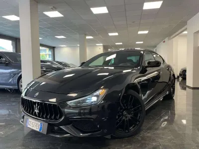 Begagnad Maserati GranSport 330 HK (242 kW) 2020 Svart Sedan