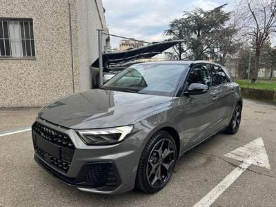 Grigio metallizzato Nuova 2026 Audi A1 SUV | 31.900 € (Buon prezzo)
