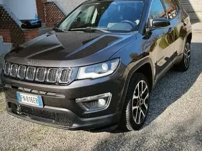 Usata Jeep Compass Limited 140 CV (102 kW) 2018 SUV