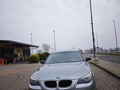 Usata BMW 530 231 CV (169 kW) 2005 Grigio Berlina
