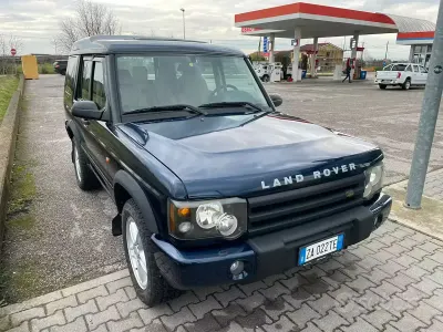 Usata Land Rover Discovery 2 HSE 138 CV (101 kW) 2003 Bluazzurro SUV
