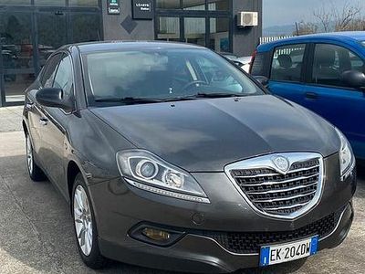 Usata Lancia Delta Gold 120 CV (88 kW) 2011 Grigio Utilitaria