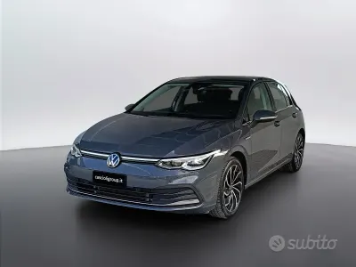 Gebraucht VW Golf VIII 150 PS (110 kW) 2023 Schwarz Limousine