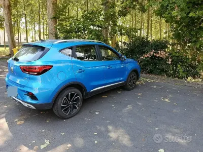 Usata MG ZS Luxury 106 CV (77 kW) 2023 Bluazzurro SUV