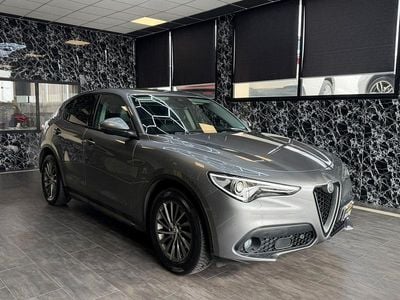 Usata Alfa Romeo Stelvio Executive 180 CV (132 kW) 2017 Argento SUV