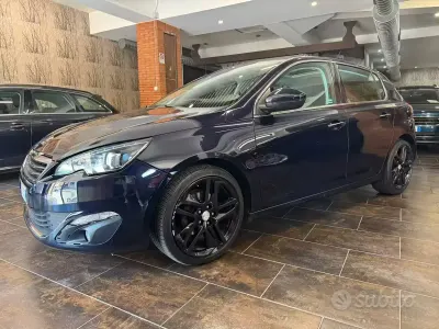 Usata Peugeot 308 Business-Line 116 CV (85 kW) 2013 Blu Berlina