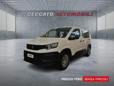 Begagnad Peugeot Rifter Active 110 HK (80 kW) 2019 Vit Minibuss