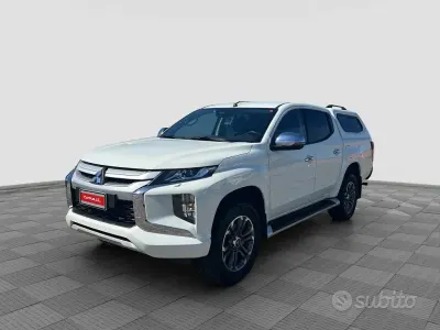 Usata Mitsubishi L200 Intense 150 CV (110 kW) 2021 Bianco Pick-up