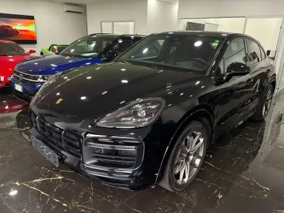 Usata Porsche Cayenne Turbo 549 CV (403 kW) 2019 Nero SUV