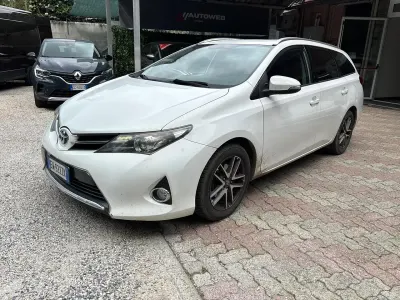 Usata Toyota Auris Touring Sports