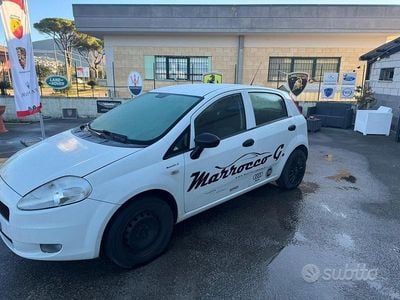 Usata Fiat Punto Active 60 CV (44 kW) 2010 Bianco Berlina