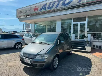 Usata Fiat Idea 80 CV (58 kW) 2007 Grigio Monovolume