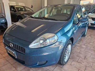 Occasion Fiat Grande Punto 77 ch (56 kW) 2007 Bleue Citadine